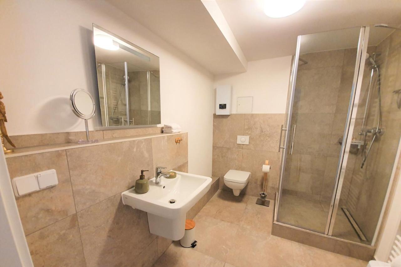 Pb Ferienwohnungen - Fewo 1 - Stilvoll Eingerichtetes Apartment Im Herzen Senftenbergs Εξωτερικό φωτογραφία